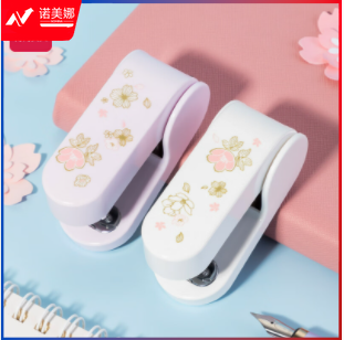 得力TA253樱花迷你订书机(混)(1台订书机+1盒钉/套)